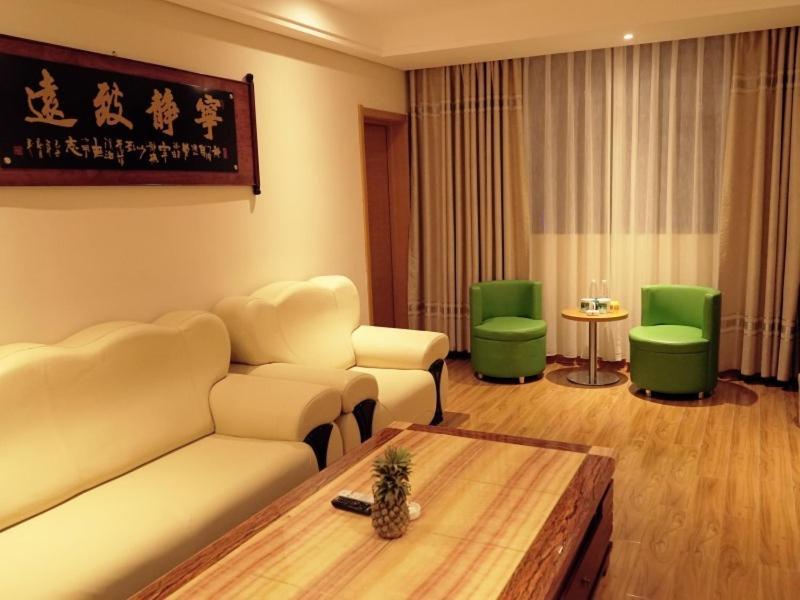 Greentree Inn Guangxi Hepu Huanzhusouthrd.Transit Center Express Hotel Екстер'єр фото